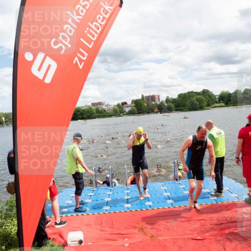 16.06.2024 - 7 Türme Triathlon MichiJ http://msf.ph/oto/6268609 16.06.2024 11:55:21 Schwimmen 320, 323, 341, 353, 364, 372, 373, 384, 386, 394, 412, 420, 443, 446, 447, 477, 479, 493, 497, 506, 514, 527, 532, 553, 563, 564 meine-sportfotos.de
