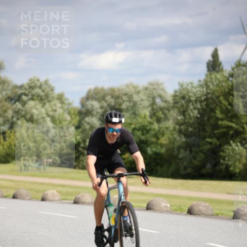 16.06.2024 - 26. Vierlanden-Triathlon Jannik Wohlers http://msf.ph/oto/6268610 16.06.2024 10:56:27 Radfahren 6, 40, 168 meine-sportfotos.de
