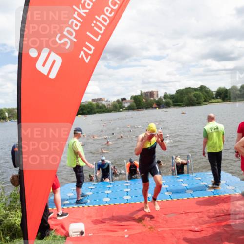 16.06.2024 - 7 Türme Triathlon MichiJ http://msf.ph/oto/6268612 16.06.2024 11:55:22 Schwimmen 320, 323, 341, 353, 364, 372, 373, 384, 386, 412, 420, 443, 446, 447, 463, 477, 479, 493, 497, 506, 514, 527, 532, 553, 563, 564 meine-sportfotos.de