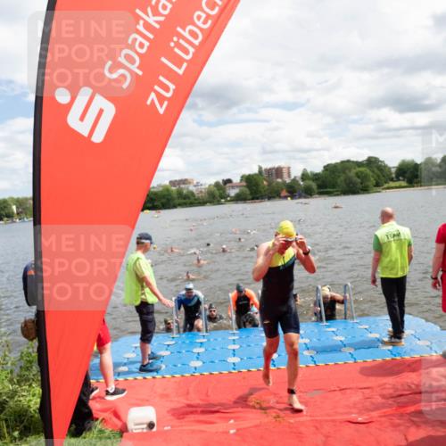 16.06.2024 - 7 Türme Triathlon MichiJ http://msf.ph/oto/6268614 16.06.2024 11:55:22 Schwimmen 320, 323, 341, 353, 364, 372, 373, 384, 386, 412, 420, 443, 446, 447, 463, 477, 479, 493, 497, 506, 514, 527, 532, 553, 563, 564 meine-sportfotos.de