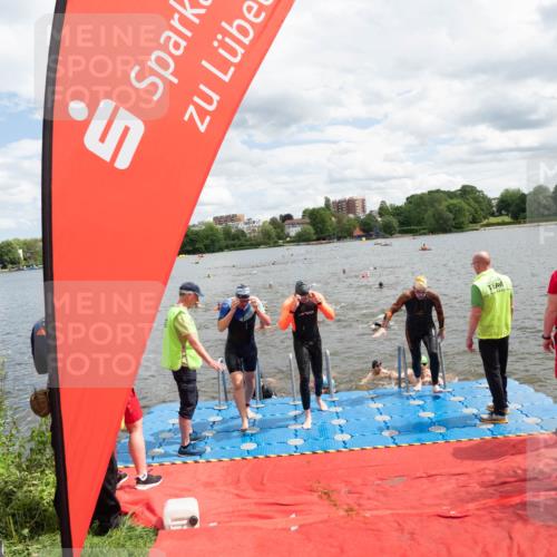 16.06.2024 - 7 Türme Triathlon MichiJ http://msf.ph/oto/6268623 16.06.2024 11:55:25 Schwimmen 320, 323, 329, 341, 353, 372, 373, 384, 386, 412, 420, 430, 443, 446, 447, 463, 477, 479, 493, 497, 506, 514, 527, 532, 551, 553, 563, 564 meine-sportfotos.de