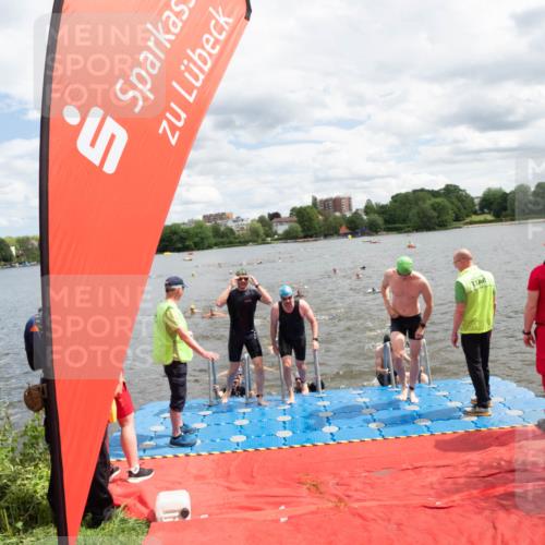 16.06.2024 - 7 Türme Triathlon MichiJ http://msf.ph/oto/6268640 16.06.2024 11:55:29 Schwimmen 320, 323, 329, 341, 353, 371, 372, 373, 384, 386, 412, 420, 430, 443, 447, 463, 477, 479, 493, 497, 506, 514, 527, 532, 551, 553, 563, 564 meine-sportfotos.de
