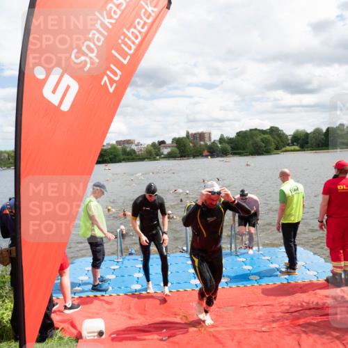 16.06.2024 - 7 Türme Triathlon MichiJ http://msf.ph/oto/6268651 16.06.2024 11:55:34 Schwimmen 320, 323, 329, 341, 353, 371, 372, 373, 384, 386, 402, 430, 437, 443, 447, 454, 463, 479, 493, 497, 506, 514, 527, 532, 551, 553, 563, 564 meine-sportfotos.de