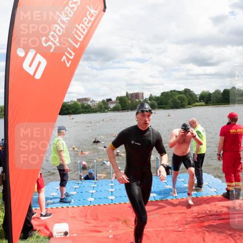 16.06.2024 - 7 Türme Triathlon MichiJ http://msf.ph/oto/6268660 16.06.2024 11:55:36 Schwimmen 320, 323, 329, 341, 353, 371, 372, 373, 384, 402, 430, 437, 443, 447, 454, 463, 493, 497, 506, 514, 527, 532, 551, 553, 563, 564 meine-sportfotos.de