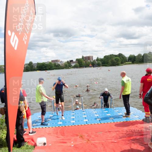 16.06.2024 - 7 Türme Triathlon MichiJ http://msf.ph/oto/6268678 16.06.2024 11:55:41 Schwimmen 320, 329, 341, 353, 371, 372, 373, 384, 396, 402, 430, 437, 443, 447, 454, 463, 493, 497, 506, 514, 527, 532, 551, 553, 563, 616 meine-sportfotos.de