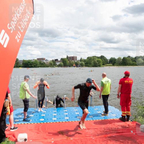 16.06.2024 - 7 Türme Triathlon MichiJ http://msf.ph/oto/6268725 16.06.2024 11:55:54 Schwimmen 320, 329, 353, 371, 372, 384, 396, 402, 430, 437, 443, 447, 454, 463, 485, 506, 514, 551, 599, 616 meine-sportfotos.de