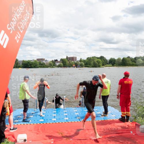 16.06.2024 - 7 Türme Triathlon MichiJ http://msf.ph/oto/6268727 16.06.2024 11:55:54 Schwimmen 320, 329, 353, 371, 372, 384, 396, 402, 430, 437, 443, 447, 454, 463, 485, 506, 514, 551, 599, 616 meine-sportfotos.de