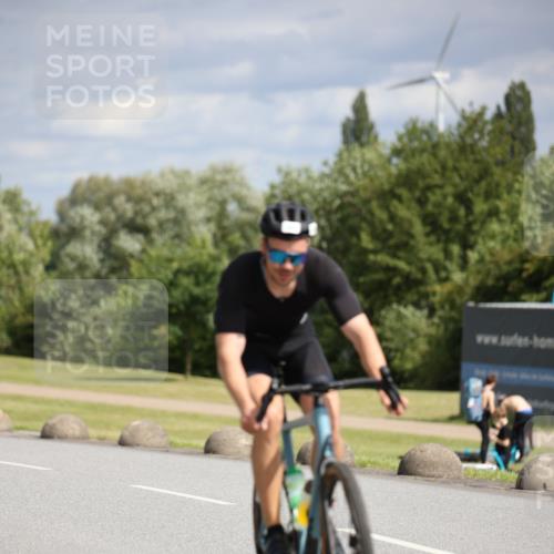 16.06.2024 - 26. Vierlanden-Triathlon Jannik Wohlers http://msf.ph/oto/6268728 16.06.2024 10:56:27 Radfahren 6, 40, 168 meine-sportfotos.de