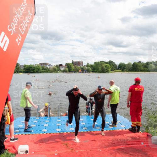 16.06.2024 - 7 Türme Triathlon MichiJ http://msf.ph/oto/6268736 16.06.2024 11:55:57 Schwimmen 320, 329, 371, 372, 384, 396, 402, 430, 437, 443, 447, 454, 463, 485, 506, 551, 599, 616 meine-sportfotos.de