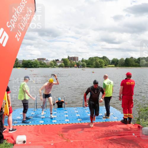 16.06.2024 - 7 Türme Triathlon MichiJ http://msf.ph/oto/6268746 16.06.2024 11:55:59 Schwimmen 320, 329, 371, 372, 384, 396, 402, 430, 437, 443, 447, 454, 463, 485, 506, 551, 599, 616 meine-sportfotos.de