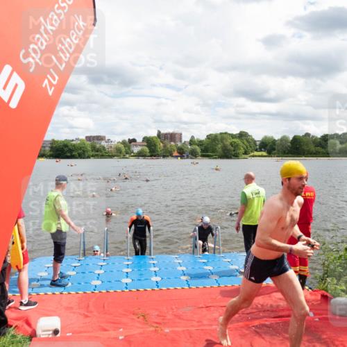 16.06.2024 - 7 Türme Triathlon MichiJ http://msf.ph/oto/6268751 16.06.2024 11:56:01 Schwimmen 320, 329, 371, 372, 384, 396, 402, 430, 437, 443, 447, 454, 463, 485, 506, 551, 599, 616 meine-sportfotos.de