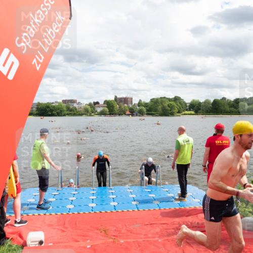 16.06.2024 - 7 Türme Triathlon MichiJ http://msf.ph/oto/6268753 16.06.2024 11:56:01 Schwimmen 320, 329, 371, 372, 384, 396, 402, 430, 437, 443, 447, 454, 463, 485, 506, 551, 599, 616 meine-sportfotos.de