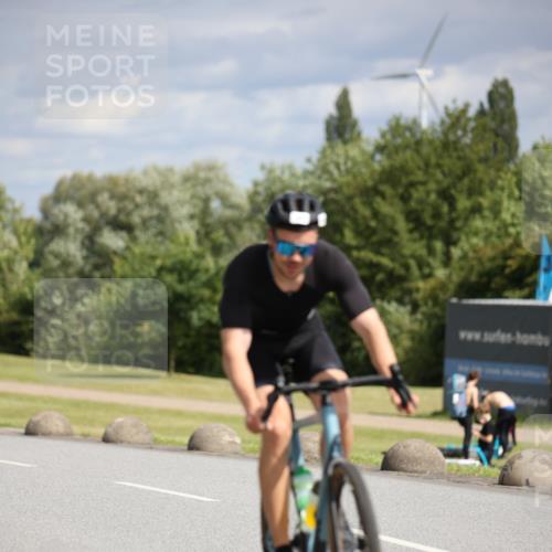 16.06.2024 - 26. Vierlanden-Triathlon Jannik Wohlers http://msf.ph/oto/6268762 16.06.2024 10:56:27 Radfahren 6, 40, 168 meine-sportfotos.de