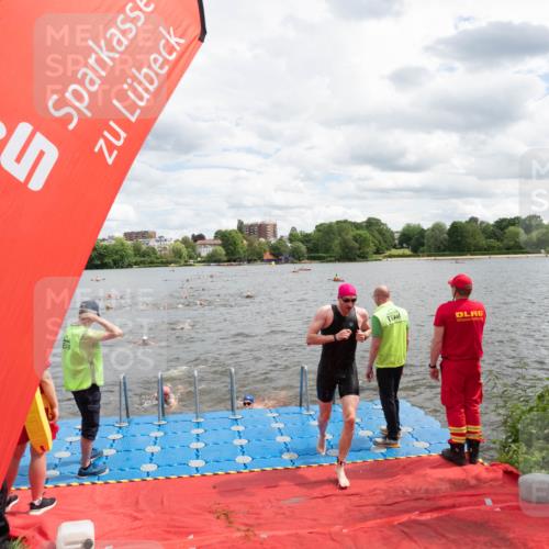 16.06.2024 - 7 Türme Triathlon MichiJ http://msf.ph/oto/6268765 16.06.2024 11:56:07 Schwimmen 320, 329, 371, 384, 396, 402, 413, 430, 437, 454, 463, 485, 495, 551, 599, 616 meine-sportfotos.de