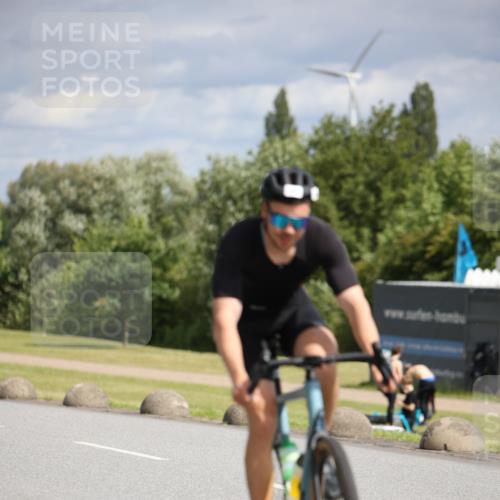 16.06.2024 - 26. Vierlanden-Triathlon Jannik Wohlers http://msf.ph/oto/6268771 16.06.2024 10:56:27 Radfahren 6, 40, 168 meine-sportfotos.de