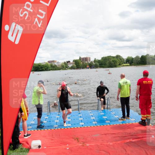 16.06.2024 - 7 Türme Triathlon MichiJ http://msf.ph/oto/6268795 16.06.2024 11:56:18 Schwimmen 374, 382, 391, 396, 404, 413, 437, 454, 481, 485, 495, 594, 599, 616 meine-sportfotos.de