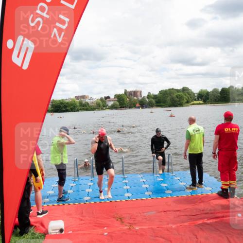 16.06.2024 - 7 Türme Triathlon MichiJ http://msf.ph/oto/6268797 16.06.2024 11:56:18 Schwimmen 374, 382, 391, 396, 404, 413, 437, 454, 481, 485, 495, 594, 599, 616 meine-sportfotos.de