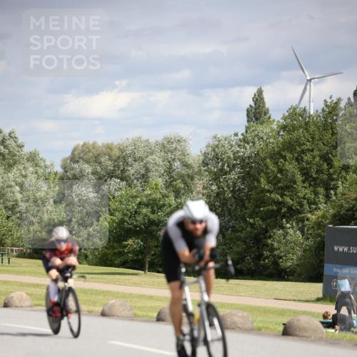 16.06.2024 - 26. Vierlanden-Triathlon Jannik Wohlers http://msf.ph/oto/6268798 16.06.2024 10:56:30 Radfahren 13, 40, 113, 129, 147 meine-sportfotos.de