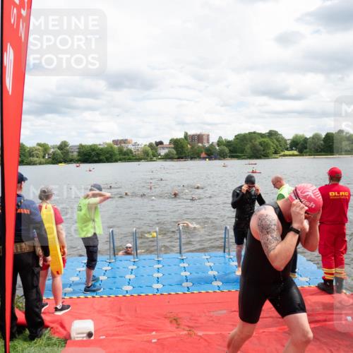 16.06.2024 - 7 Türme Triathlon MichiJ http://msf.ph/oto/6268811 16.06.2024 11:56:20 Schwimmen 374, 382, 391, 396, 404, 413, 454, 481, 485, 495, 594, 599, 616 meine-sportfotos.de