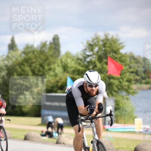 16.06.2024 - 26. Vierlanden-Triathlon Jannik Wohlers http://msf.ph/oto/6268814 16.06.2024 10:56:31 Radfahren 13, 40, 113, 129, 147 meine-sportfotos.de