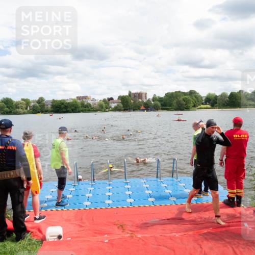 16.06.2024 - 7 Türme Triathlon MichiJ http://msf.ph/oto/6268819 16.06.2024 11:56:21 Schwimmen 374, 382, 391, 396, 404, 413, 454, 481, 485, 495, 594, 599, 616 meine-sportfotos.de