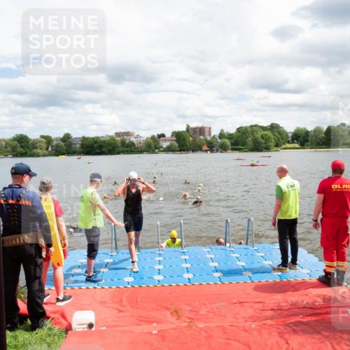 16.06.2024 - 7 Türme Triathlon MichiJ http://msf.ph/oto/6268827 16.06.2024 11:56:26 Schwimmen 374, 382, 391, 396, 404, 410, 413, 481, 485, 495, 523, 575, 594, 599, 616 meine-sportfotos.de