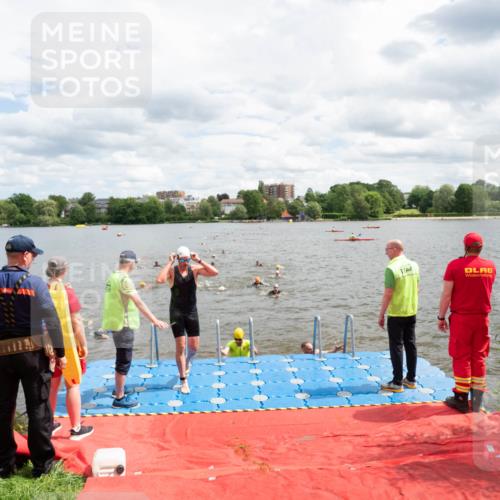 16.06.2024 - 7 Türme Triathlon MichiJ http://msf.ph/oto/6268829 16.06.2024 11:56:27 Schwimmen 374, 382, 391, 396, 404, 410, 413, 481, 485, 495, 523, 535, 575, 594, 599, 616 meine-sportfotos.de