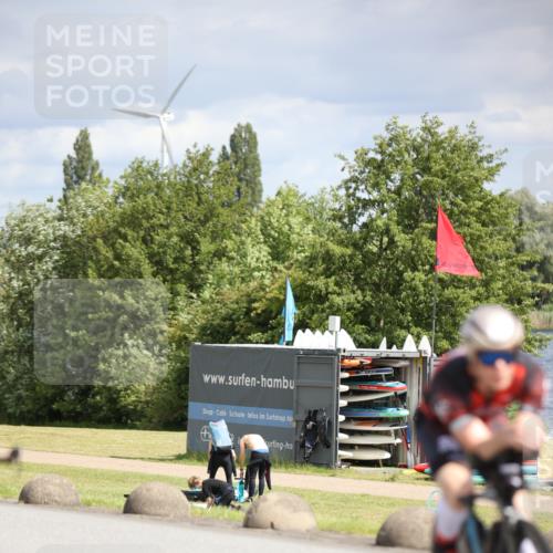16.06.2024 - 26. Vierlanden-Triathlon Jannik Wohlers http://msf.ph/oto/6268830 16.06.2024 10:56:32 Radfahren 13, 40, 113, 129, 147 meine-sportfotos.de