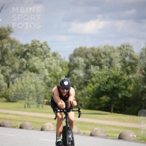 16.06.2024 - 26. Vierlanden-Triathlon Jannik Wohlers http://msf.ph/oto/6268871 16.06.2024 10:56:37 Radfahren 13, 113, 129, 133, 147, 197, 198, 212 meine-sportfotos.de