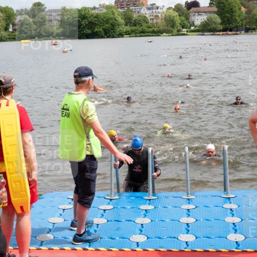 16.06.2024 - 7 Türme Triathlon MichiJ http://msf.ph/oto/6268874 16.06.2024 11:56:36 Schwimmen 374, 382, 391, 404, 410, 413, 481, 495, 523, 535, 541, 548, 575, 594, 599 meine-sportfotos.de