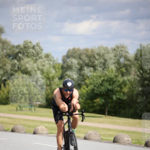 16.06.2024 - 26. Vierlanden-Triathlon Jannik Wohlers http://msf.ph/oto/6268879 16.06.2024 10:56:37 Radfahren 13, 113, 129, 133, 147, 197, 198, 212 meine-sportfotos.de