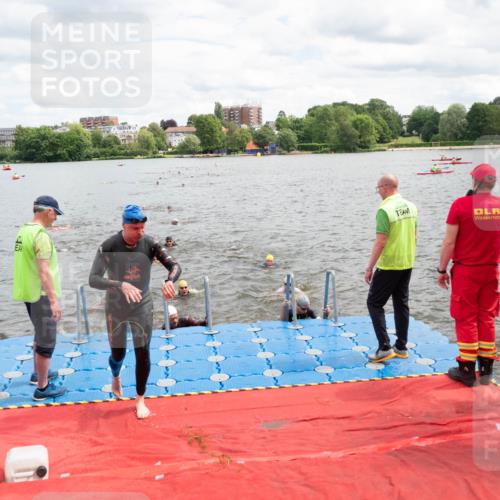 16.06.2024 - 7 Türme Triathlon MichiJ http://msf.ph/oto/6268892 16.06.2024 11:56:40 Schwimmen 374, 382, 391, 404, 410, 413, 481, 495, 523, 535, 541, 548, 575, 594 meine-sportfotos.de
