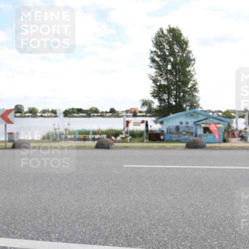 16.06.2024 - 26. Vierlanden-Triathlon Jannik Wohlers http://msf.ph/oto/6268908 16.06.2024 11:31:41 Radfahren 147, 164, 495, 590 meine-sportfotos.de