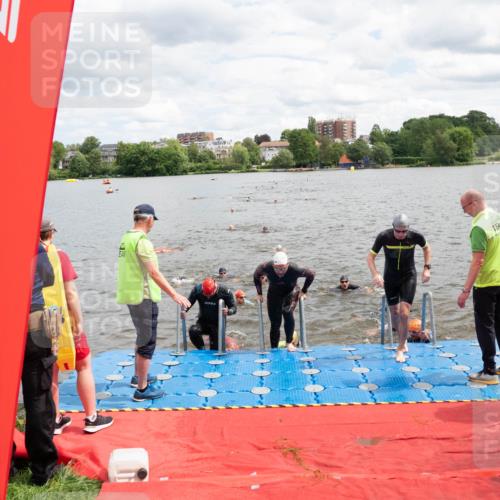 16.06.2024 - 7 Türme Triathlon MichiJ http://msf.ph/oto/6268915 16.06.2024 11:56:46 Schwimmen 374, 382, 391, 404, 410, 413, 481, 495, 523, 535, 541, 548, 575, 594 meine-sportfotos.de