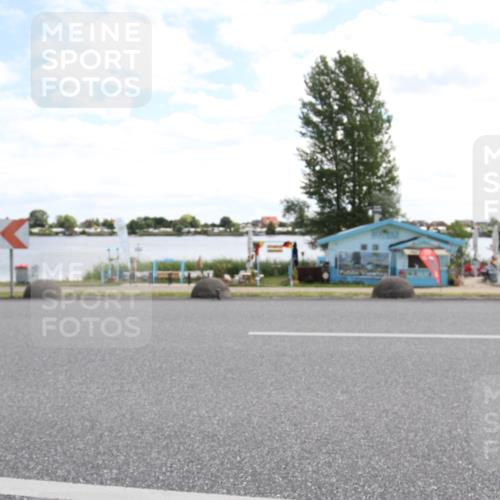 16.06.2024 - 26. Vierlanden-Triathlon Jannik Wohlers http://msf.ph/oto/6268916 16.06.2024 11:31:41 Radfahren 147, 164, 495, 590 meine-sportfotos.de