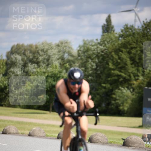 16.06.2024 - 26. Vierlanden-Triathlon Jannik Wohlers http://msf.ph/oto/6268922 16.06.2024 10:56:38 Radfahren 13, 113, 129, 133, 147, 197, 198, 212 meine-sportfotos.de