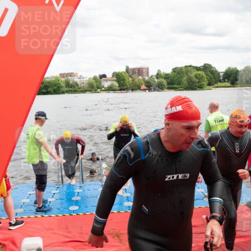 16.06.2024 - 7 Türme Triathlon MichiJ http://msf.ph/oto/6268946 16.06.2024 11:56:53 Schwimmen 317, 374, 382, 391, 404, 410, 481, 495, 523, 535, 541, 548, 560, 575, 594 meine-sportfotos.de