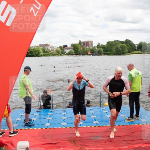 16.06.2024 - 7 Türme Triathlon MichiJ http://msf.ph/oto/6268967 16.06.2024 11:56:57 Schwimmen 317, 344, 374, 382, 391, 404, 410, 481, 523, 535, 541, 548, 560, 575, 594 meine-sportfotos.de