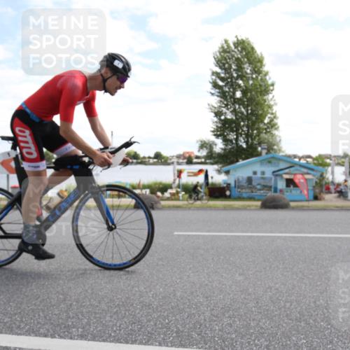 16.06.2024 - 26. Vierlanden-Triathlon Jannik Wohlers http://msf.ph/oto/6268972 16.06.2024 11:31:46 Radfahren 1, 9, 147, 495 meine-sportfotos.de