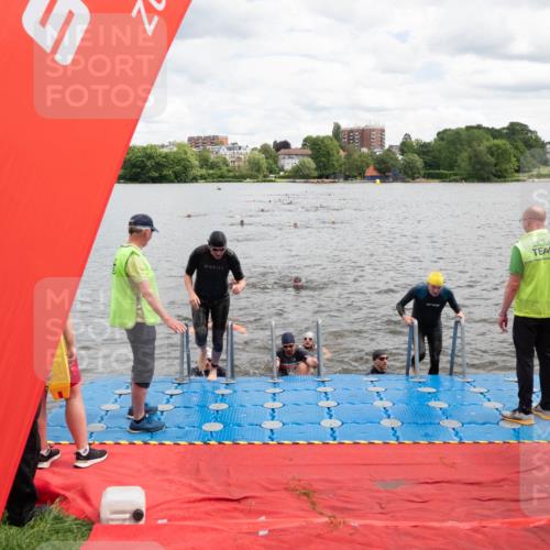 16.06.2024 - 7 Türme Triathlon MichiJ http://msf.ph/oto/6268978 16.06.2024 11:57:00 Schwimmen 317, 344, 374, 391, 410, 481, 523, 535, 541, 548, 560, 575 meine-sportfotos.de