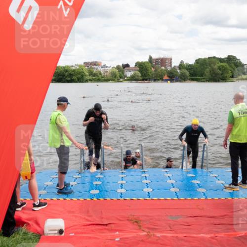 16.06.2024 - 7 Türme Triathlon MichiJ http://msf.ph/oto/6268980 16.06.2024 11:57:00 Schwimmen 317, 344, 374, 391, 410, 481, 523, 535, 541, 548, 560, 575 meine-sportfotos.de