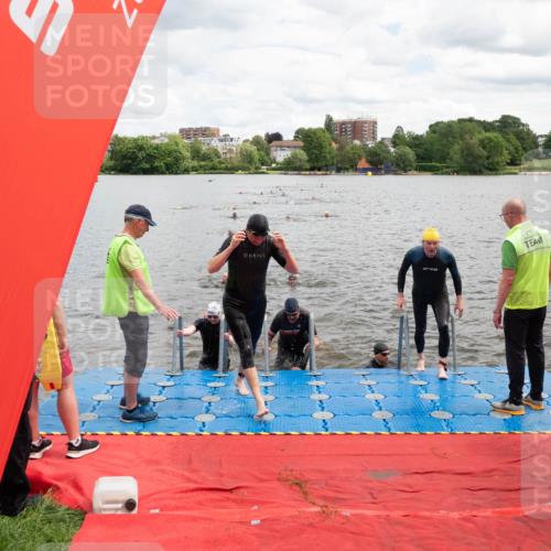16.06.2024 - 7 Türme Triathlon MichiJ http://msf.ph/oto/6268986 16.06.2024 11:57:01 Schwimmen 317, 344, 374, 410, 523, 535, 541, 548, 560, 575 meine-sportfotos.de