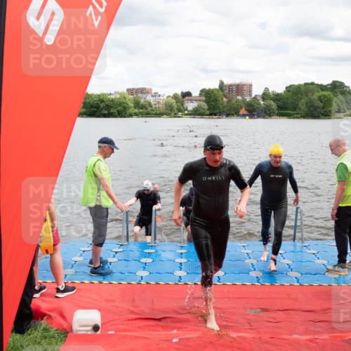 16.06.2024 - 7 Türme Triathlon MichiJ http://msf.ph/oto/6268989 16.06.2024 11:57:02 Schwimmen 317, 344, 410, 523, 535, 541, 548, 560, 575 meine-sportfotos.de