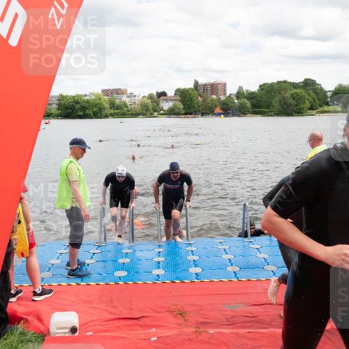 16.06.2024 - 7 Türme Triathlon MichiJ http://msf.ph/oto/6268994 16.06.2024 11:57:04 Schwimmen 317, 344, 410, 523, 535, 541, 548, 560, 575 meine-sportfotos.de