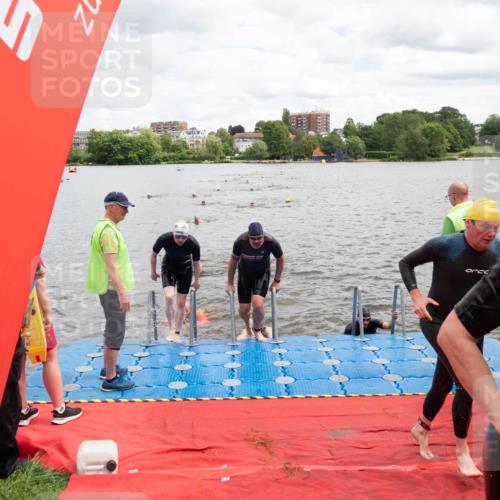 16.06.2024 - 7 Türme Triathlon MichiJ http://msf.ph/oto/6268996 16.06.2024 11:57:04 Schwimmen 317, 344, 410, 523, 535, 541, 548, 560, 575 meine-sportfotos.de