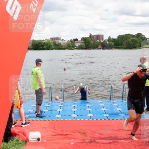 16.06.2024 - 7 Türme Triathlon MichiJ http://msf.ph/oto/6269013 16.06.2024 11:57:08 Schwimmen 317, 344, 410, 475, 523, 535, 541, 548, 560, 575 meine-sportfotos.de