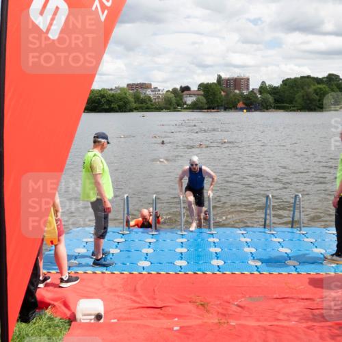 16.06.2024 - 7 Türme Triathlon MichiJ http://msf.ph/oto/6269024 16.06.2024 11:57:11 Schwimmen 317, 344, 410, 475, 523, 535, 541, 548, 560, 575 meine-sportfotos.de