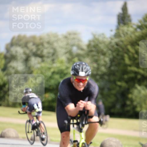 16.06.2024 - 26. Vierlanden-Triathlon Jannik Wohlers http://msf.ph/oto/6269029 16.06.2024 10:56:42 Radfahren 133, 145, 197, 198, 212 meine-sportfotos.de