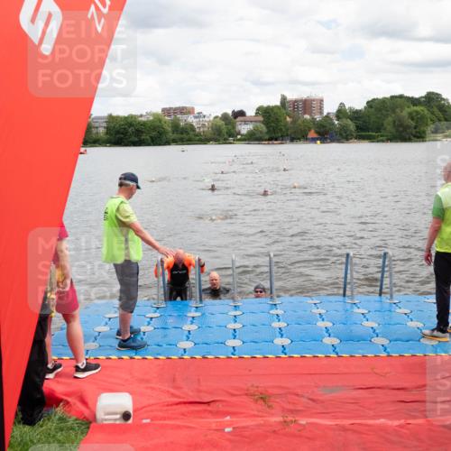 16.06.2024 - 7 Türme Triathlon MichiJ http://msf.ph/oto/6269038 16.06.2024 11:57:14 Schwimmen 317, 344, 407, 475, 535, 541, 548, 560 meine-sportfotos.de