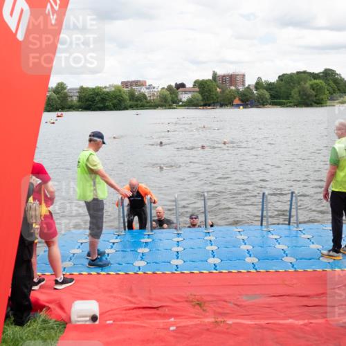 16.06.2024 - 7 Türme Triathlon MichiJ http://msf.ph/oto/6269039 16.06.2024 11:57:15 Schwimmen 317, 344, 407, 475, 541, 548, 560 meine-sportfotos.de